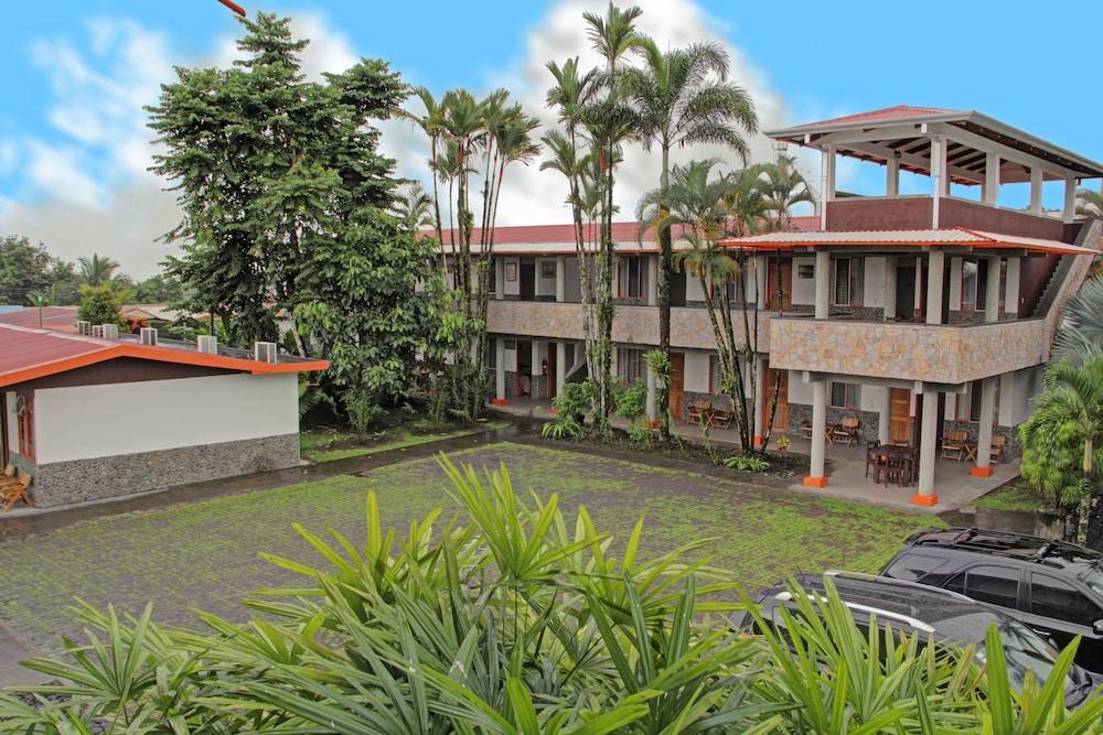 San Bosco Inn La Fortuna Exterior photo