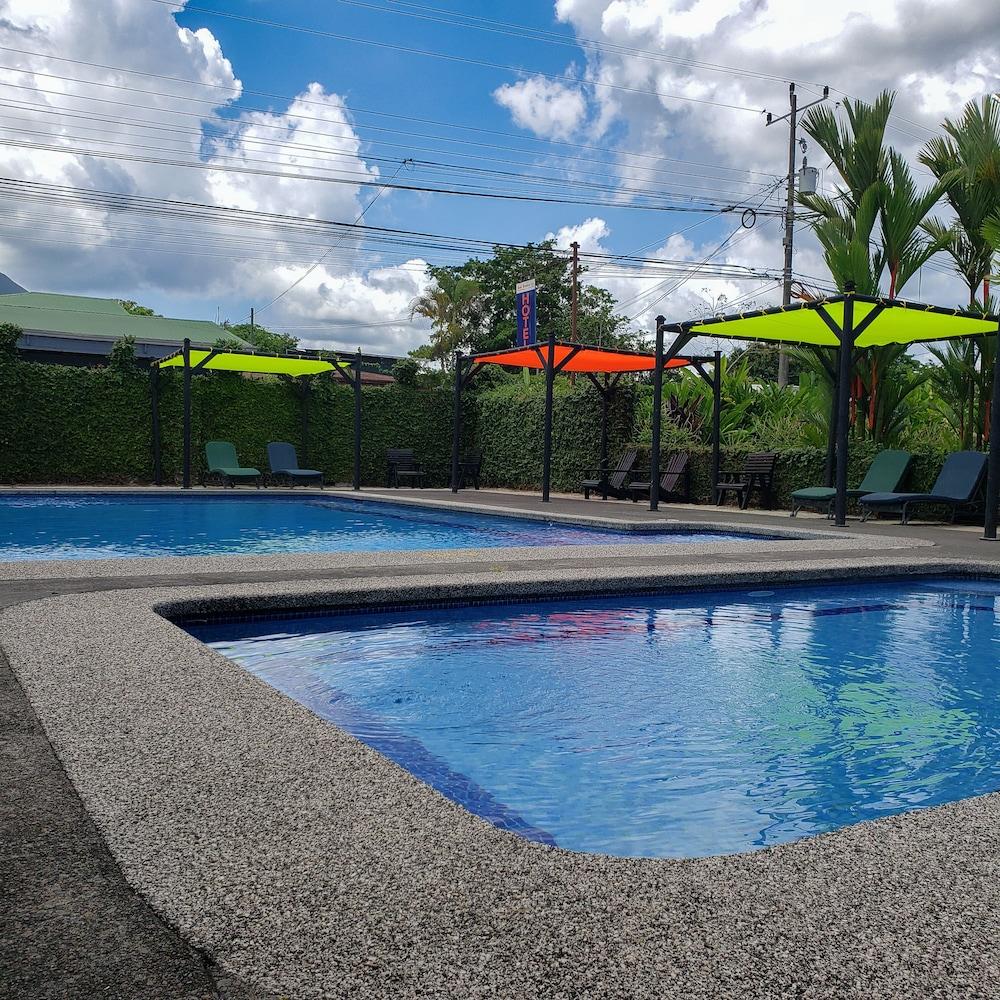 San Bosco Inn La Fortuna Exterior photo